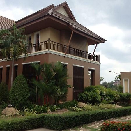 Huaymuang Apartment Ubon Ratchathani Exteriör bild