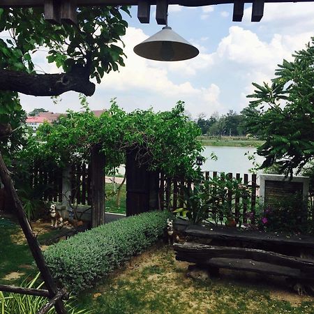 Huaymuang Apartment Ubon Ratchathani Exteriör bild