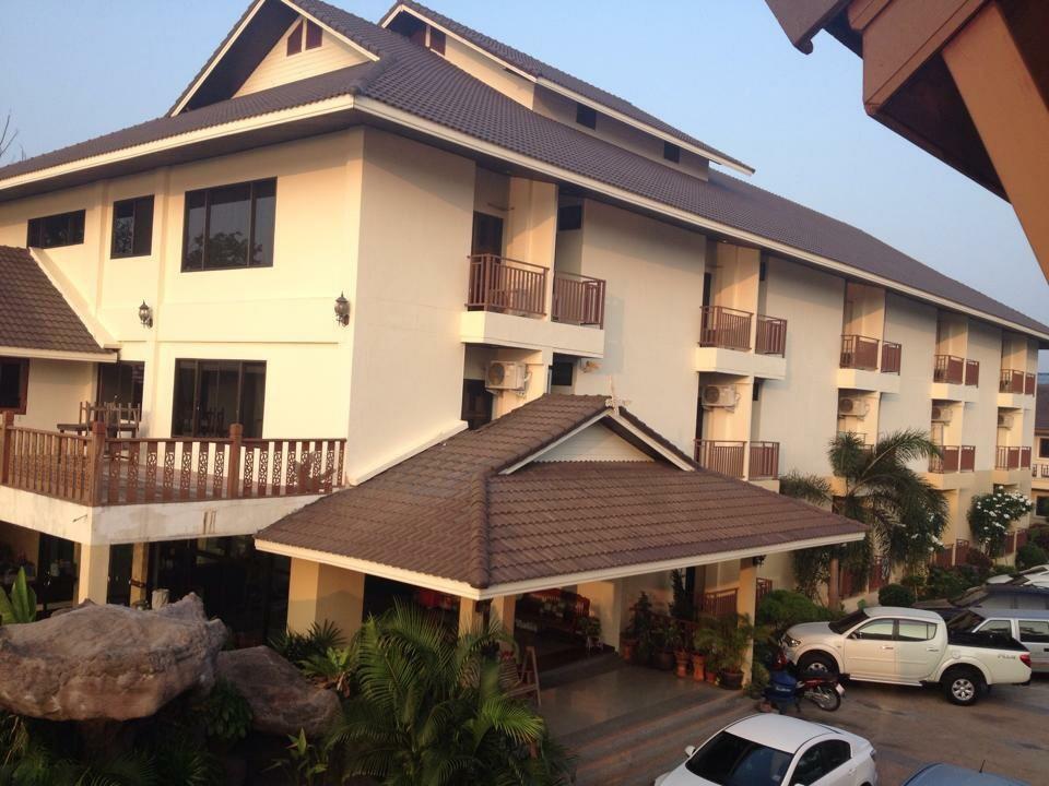 Huaymuang Apartment Ubon Ratchathani Exteriör bild