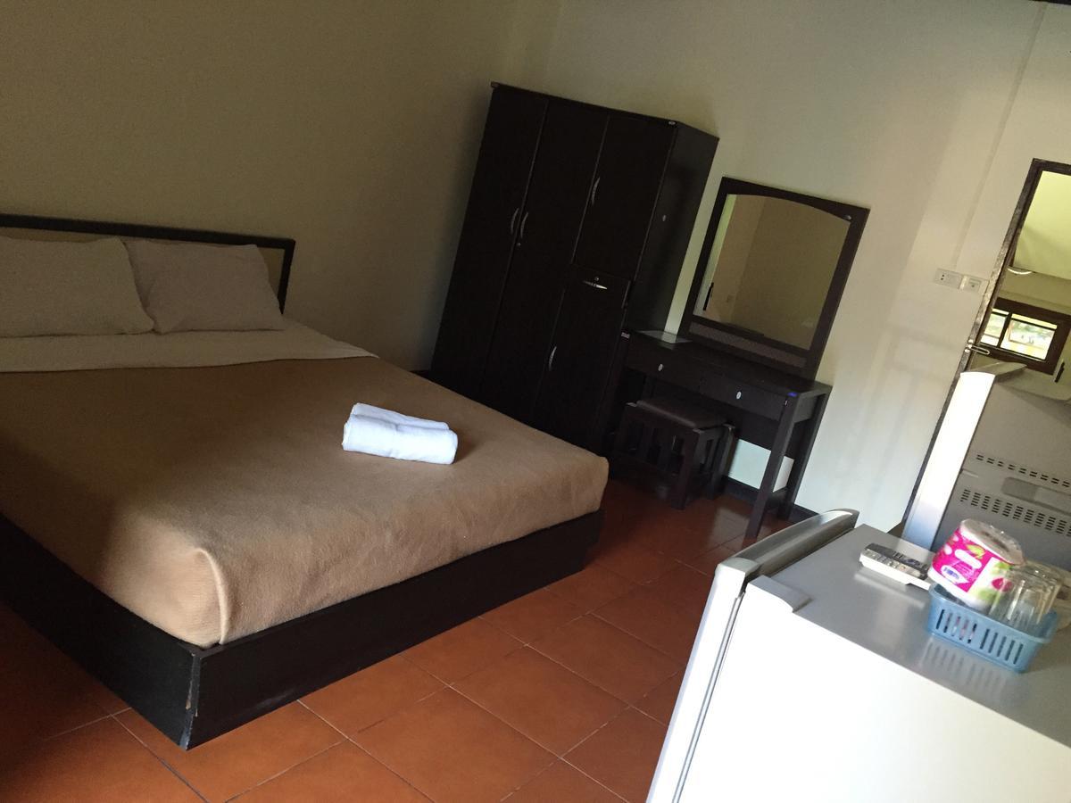 Huaymuang Apartment Ubon Ratchathani Exteriör bild
