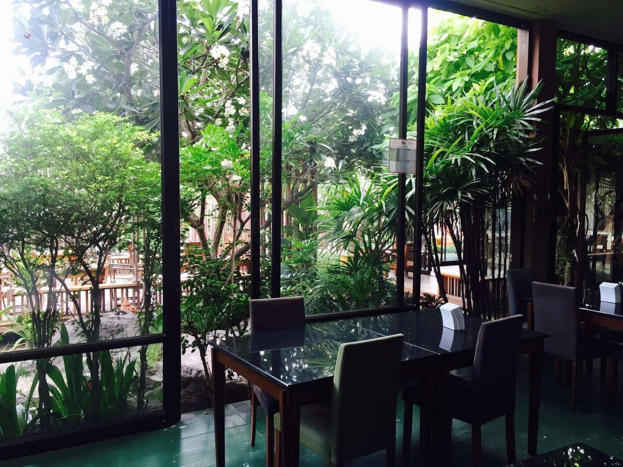 Huaymuang Apartment Ubon Ratchathani Exteriör bild