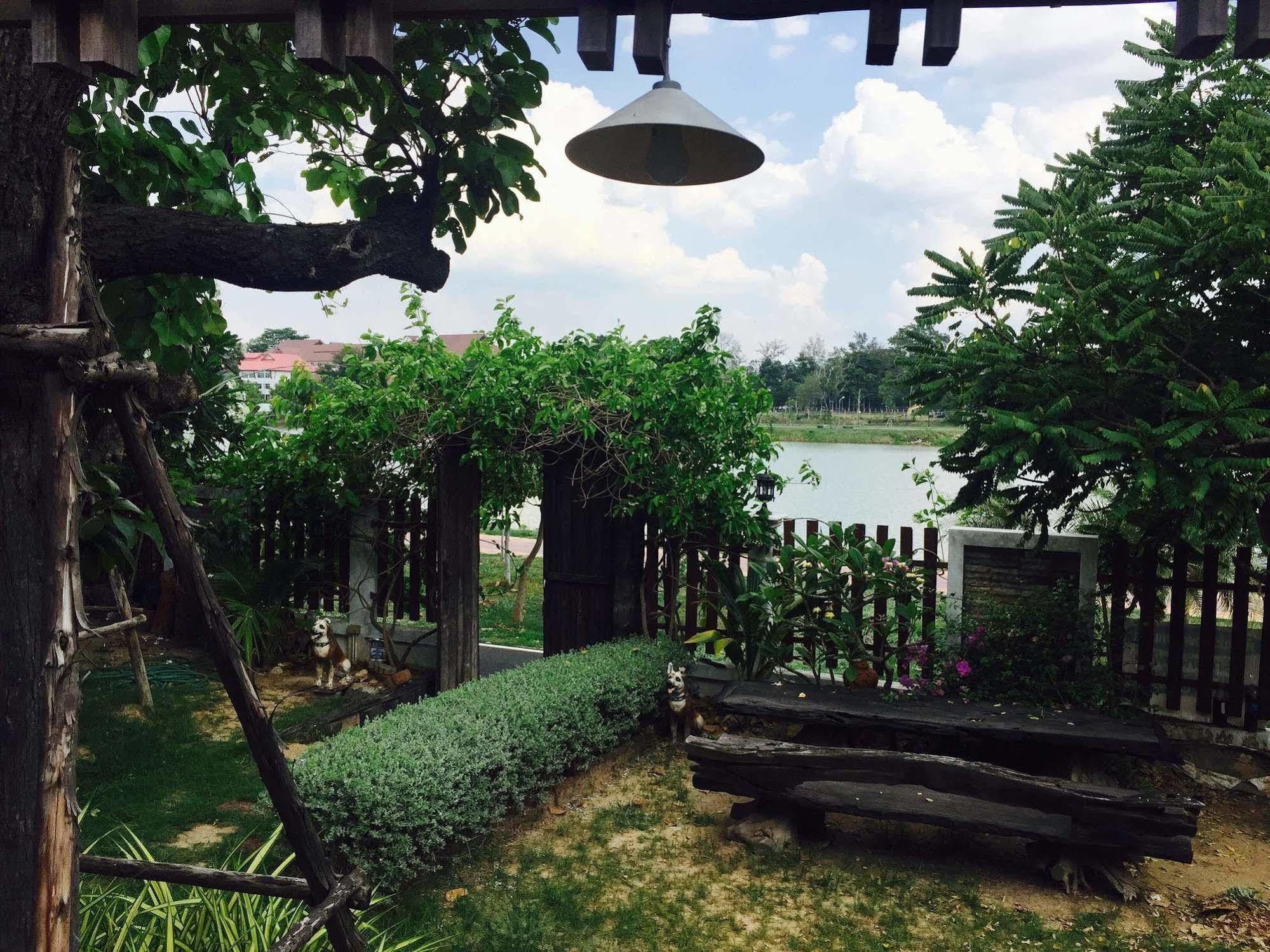 Huaymuang Apartment Ubon Ratchathani Exteriör bild